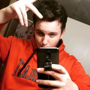 Meet your Posher, Ethan